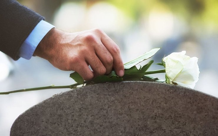 Gérard Éscande : Pompes funèbres